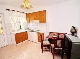 Apartments Veselka, Lumbarda - One Bedroom Apartment with Terrace and Garden View Apt 1