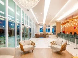 Flat em Resort Park Salinas vista a piscina