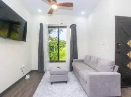 Island escape 1 Bdrm with full concierge service in west end 2