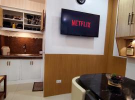 SNOW Studio Apartment - Near Clark International Airport，位于Mabalacat的公寓