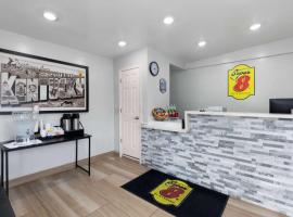 Super 8 by Wyndham Paducah I-24 Exit 4，位于帕迪尤卡的酒店