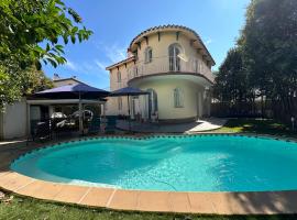 Jolie Villa piscine SPA 2-6 pers proche centre-ville Perpignan，位于佩皮尼昂的酒店