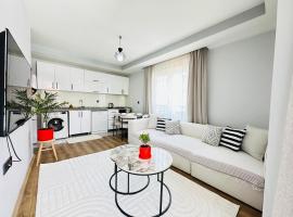 merkezde 2 odalı minimalist ev，位于Çiftlik的酒店