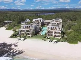 Eastern Blue Beachfront Luxury Apartment