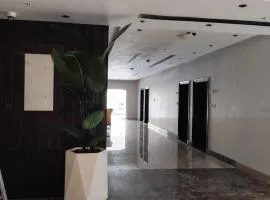 شقق ثري ستار للشقق المخدومة -الروابي 1