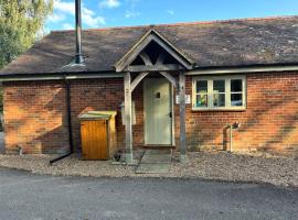 The Old Cricket pavilion, Bodiam, East Sussex，位于Bodiam的别墅