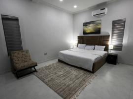 Space Luxury Apartments，位于拉各斯的酒店