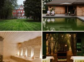 Hotel Dębowy Biowellness & SPA Góry Sowie，位于别拉瓦的酒店