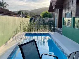 Chalés Costa Esmeralda Com Piscina , Bombinhas