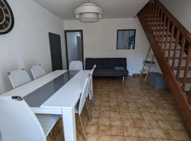 La poule house，位于Hostun的酒店