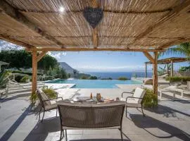 Villa Michaela con piscina privata e vista mare