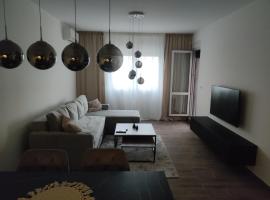 INDJIJA CENTAR Lux Apartment，位于Inđija的酒店