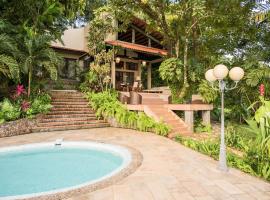 Mountain Retreat，位于Rancho Caf&eacute;的木屋