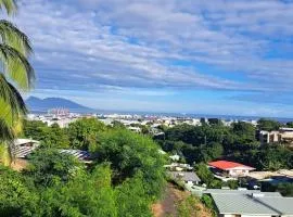 F2 à Papeete avec vue sur le port