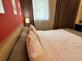 Hotel，位于埃里温的酒店