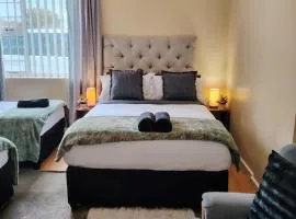 54 on 7th Newton Park