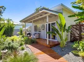Shoaly House Cottage - A charming coastal escape