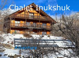 Chalet à un endroit exceptionnel, Alpes, Parc National des Ecrins，位于Les Vigneaux的酒店