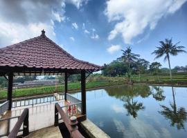 Padi Loka Villa Kuningan，位于Koreak的酒店
