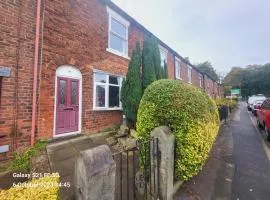Charming Cottage Retreat in Chorley
