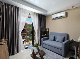 1bdr Apartment Naiharn Beach Condo by CapitalPro，位于普吉镇的酒店