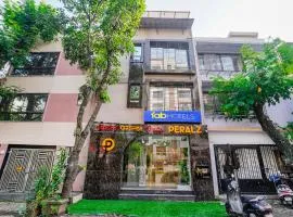 FabHotel Peralz - Nr Boriwali Station