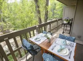 Riverfront 2 BR - Steps to Town - Pool & Hot Tub