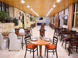 Jabal Dana Hotel - the highest hotel in Jordan，位于达纳的酒店