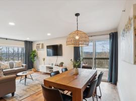 Mountainside Condo E101，位于斯托的酒店