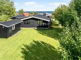 Nice Home In Strøby With Kitchen