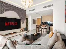 Stylish Poolside Apartment in Dubai Creek Harbour - By DuStay