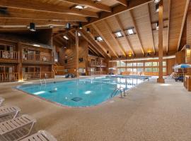 The Lodges at Breezy Point，位于Breezy Point的酒店