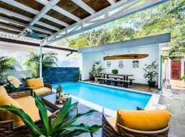 Tropical Hideaway w - Pool