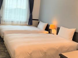 Toyoko Inn Niihama Ekimae，位于新居滨市的酒店