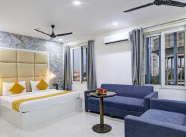 Status by Hotel The Emporio，位于加济阿巴德的酒店