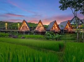 Asmaraloka Villa & Resto，位于Kemloko-gede的酒店