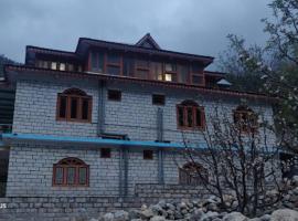Hotel Apple Pie,Rakcham Himachal Pradesh，位于Saturang的酒店