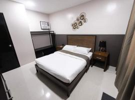 Bumble V Subic Hotel，位于奥隆阿波的酒店