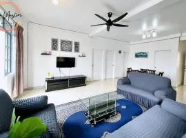 Tiara Homestay 2 with 3 Bedroom, Unlimited Wifi - Brinchang
