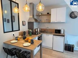 Studio Titanic Cherbourg Netflix Parking，位于瑟堡的酒店