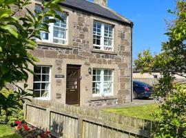 The Furze Farmhouse near St Andrews，位于Newburgh的带按摩浴缸的酒店