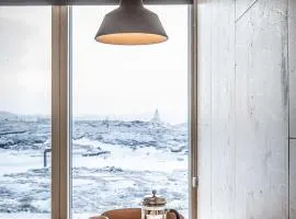 Aska, Modern Cabin