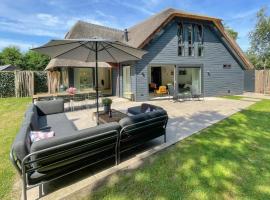 Pet Friendly Home In Ballum With Sauna，位于巴勒姆的带热水浴缸的酒店