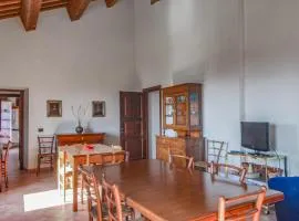 Lovely Home In Villa Torre Di Cingoli