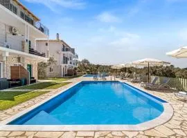 Gkountis Deluxe King Suite 2