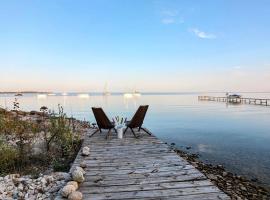 Bay House in Northport，位于Northport的酒店