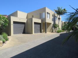 Beaches Unit 1 - Spacious 4 Bedroom Property，位于西南岩的酒店
