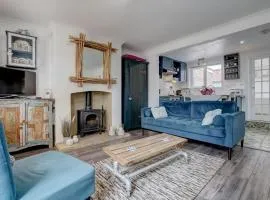 1 Old Chapel Cottages by Winterton Cottages