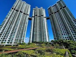 B1003 Green Haven Sea View netflix100mbps By STAY，位于马西的酒店