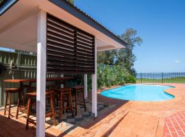 Lakefront House - INEA Retreat，位于Karraganbah的酒店